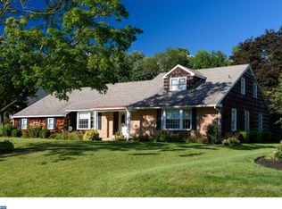 4 Applewood Rd, Malvern, PA 19355