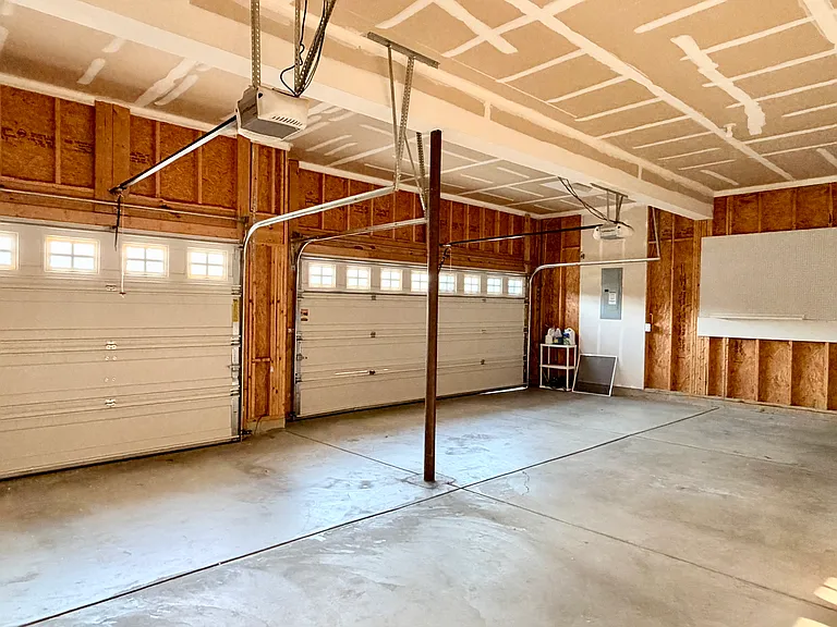 15660 Monson Dr — Photo 43