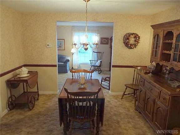 5th image of 21 Summerwood Ct