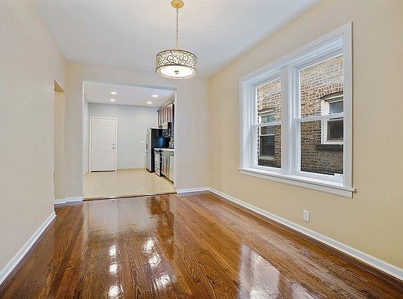 4th image of 1715 N Mason Ave