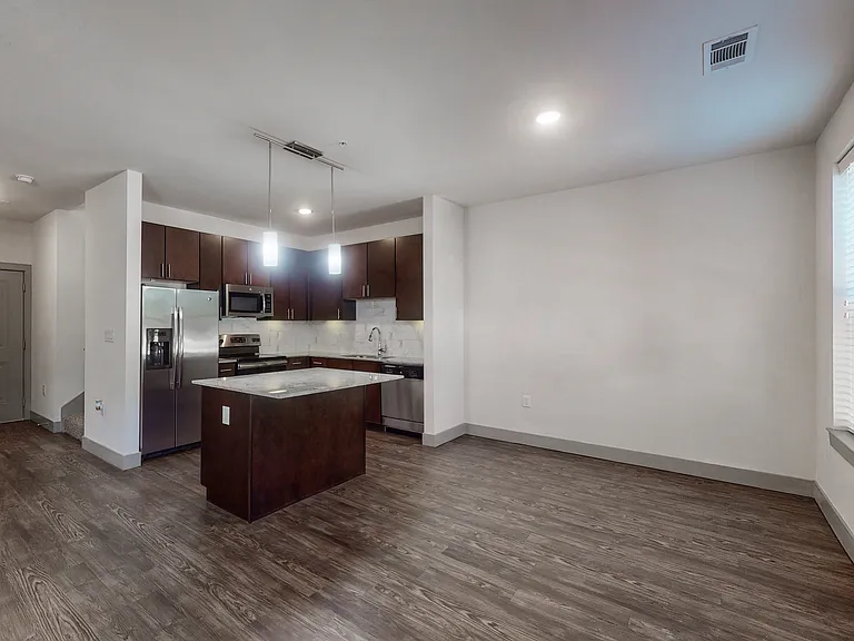 The District At Cypress Waters - Parson's Green — Photo 1271