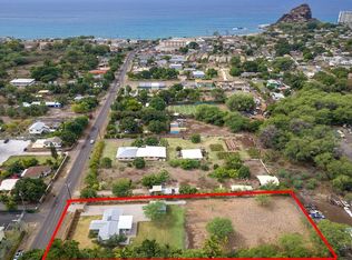84-358 Makaha Valley Rd, Waianae, HI 96792