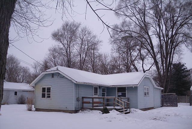 1st image of 25101 Grover St