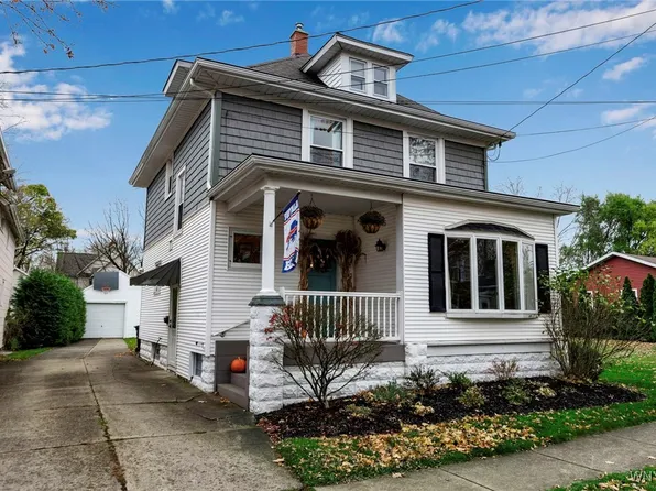 68 Church St, Lancaster, NY 14086