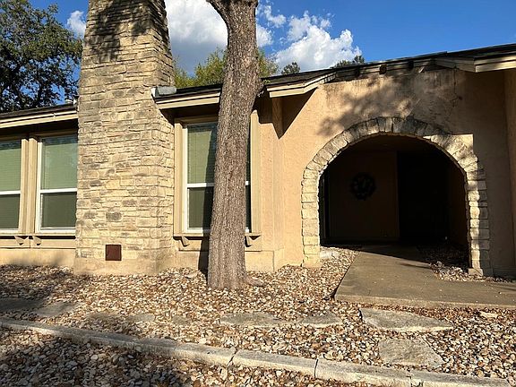 3rd image of 8107 Baywood Dr #A