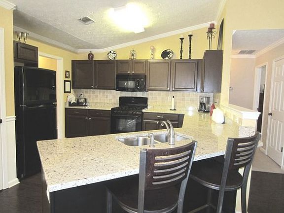 5th image of 6192 Glen Oak Dr