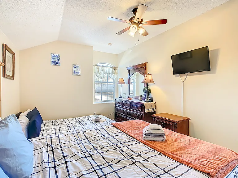 2041 Morning Star Dr — Photo 40