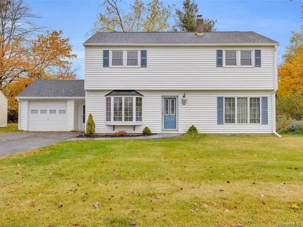26 Middle Drive, East Hartford, CT 06118