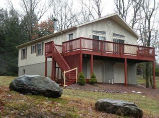 11 Lakeside Rd, White Haven, PA 18661