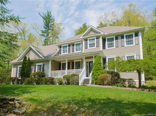 9 Daynard Dr, Canton, CT 06019