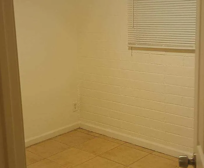 3245 W Jefferson St #2 — Photo 10