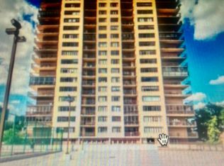 1203 River Rd APT 6C, Edgewater, NJ 07020