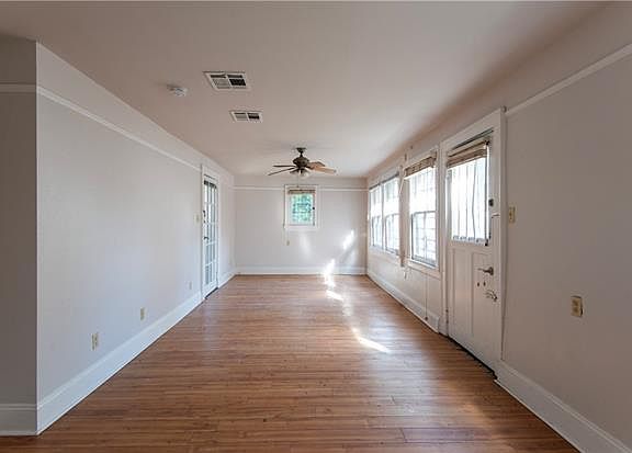 4th image of 2108 Broadway St APT 1