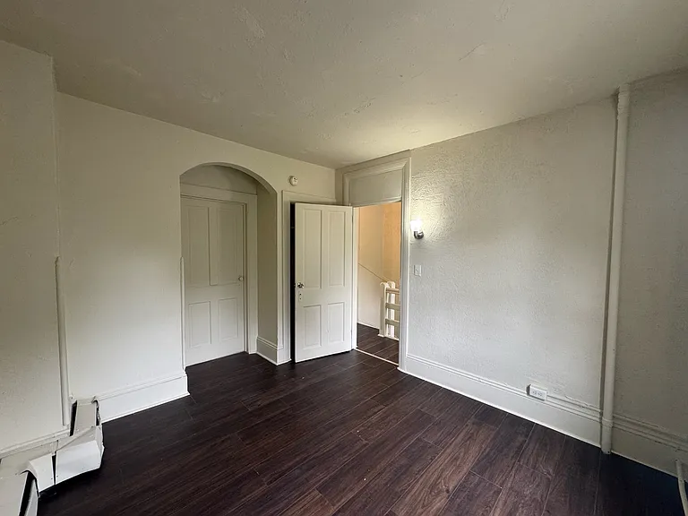 320 S Queen St #2 — Photo 5