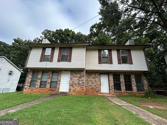 2nd image of 154 Timber Creek Ln SW