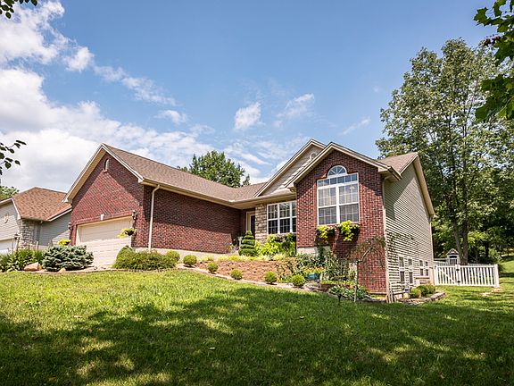 2nd image of 1692 Yodelodel Ln