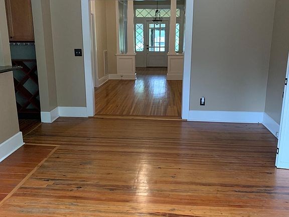 Rear entryway