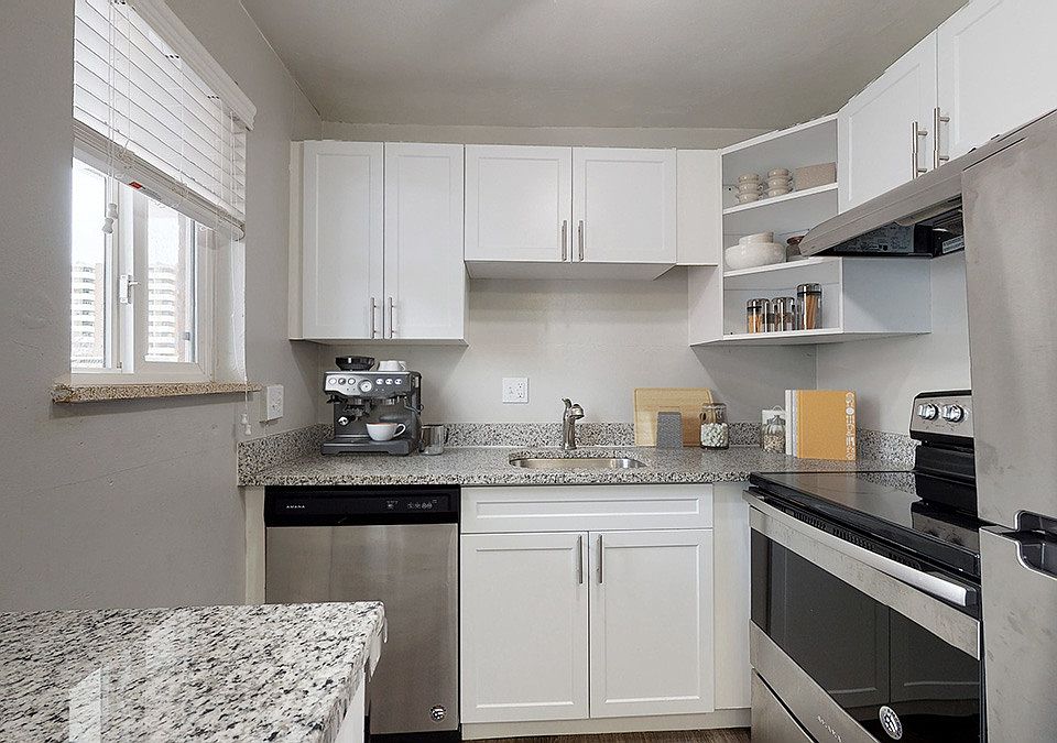 Front Range Apartments 1600 S Albion St Denver CO Zillow