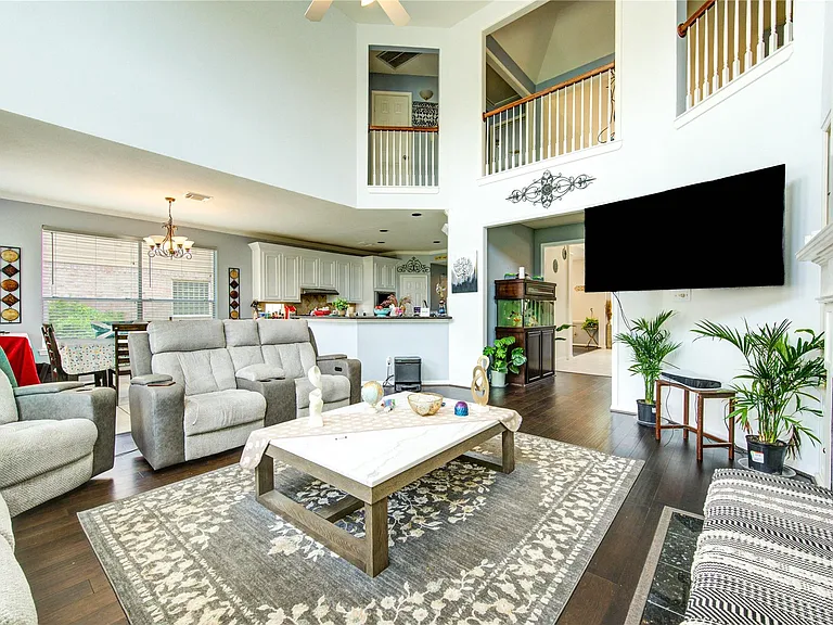 5911 Canyon Brook Ct — Photo 35
