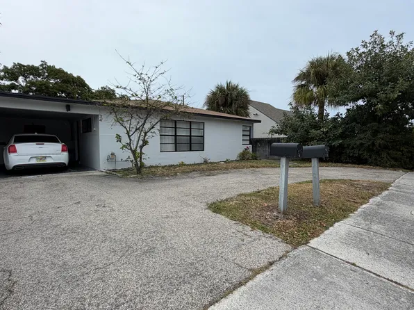 34 W 34th Street, Riviera Beach, FL 33404