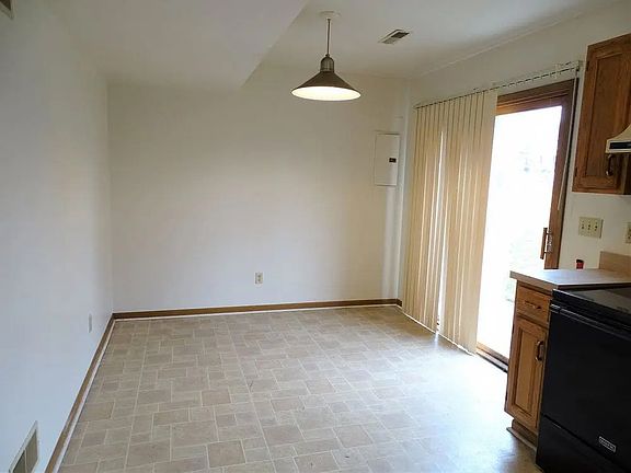4th image of 219 N Market St Suite 106