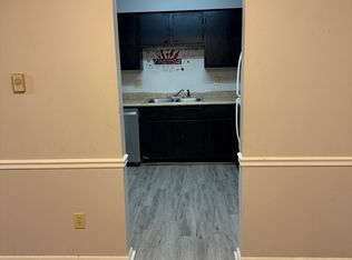 243 S Durkin Dr APT 23, Springfield, IL 62704