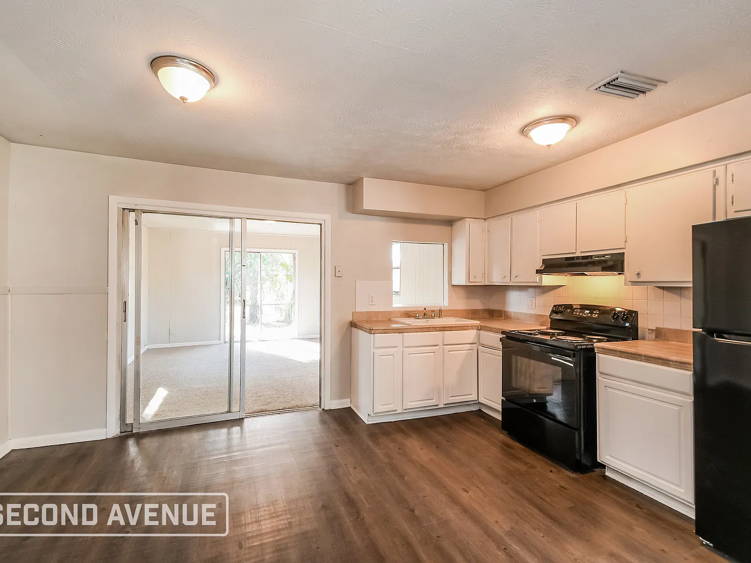 4 bed, 2.0 bath, 1467 sqft, $1,650 — Photo 4