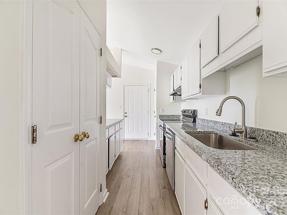 4th image of 7346 Rose Terrace Ct
