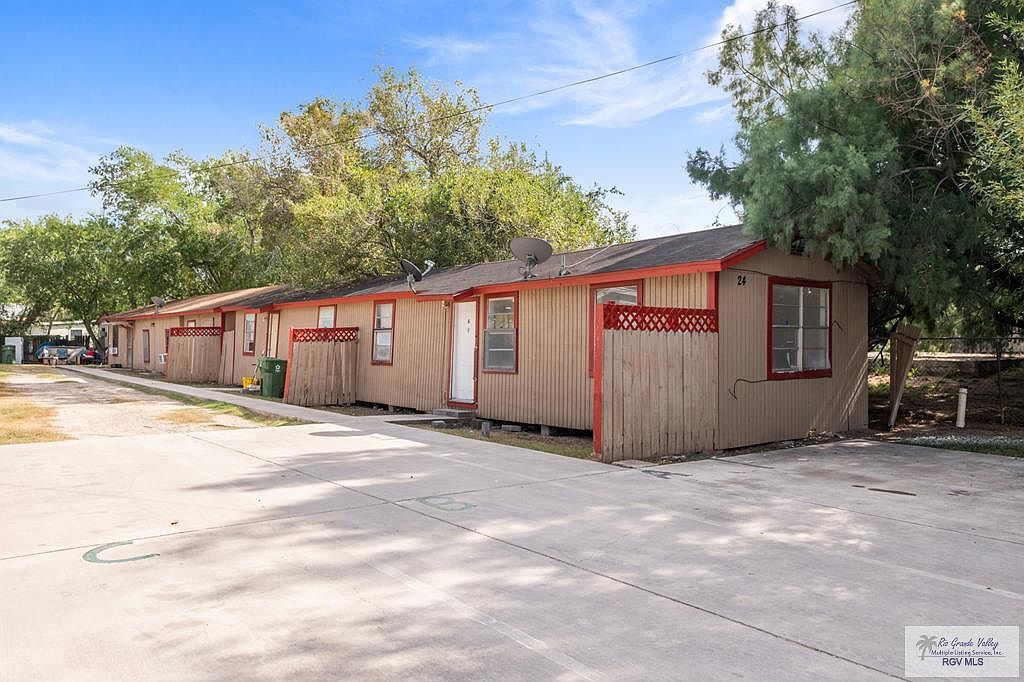 24 Midway Dr Brownsville Tx 78520 Mls 29725881 Zillow