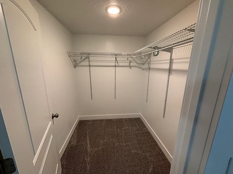 188 E Bruin Dr — Photo 11