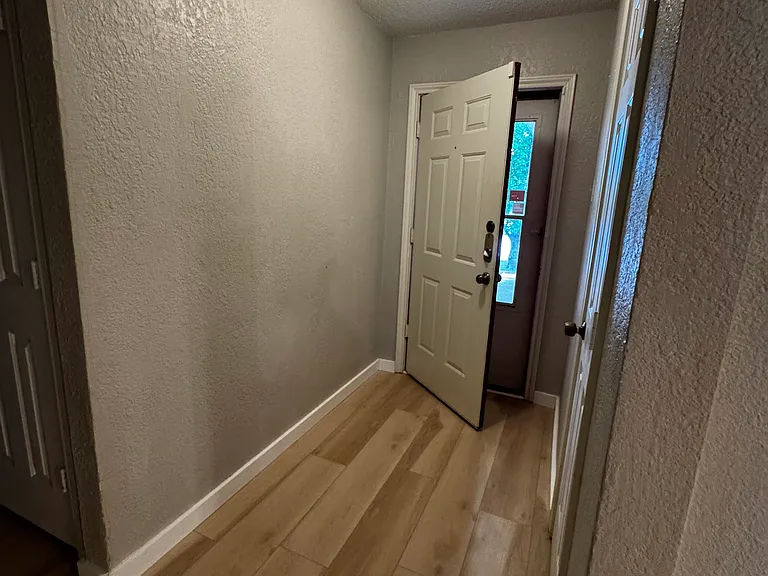 1601 White Oak Ct — Photo 18