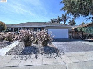 37155 Saint Mary St, Newark, CA 94560