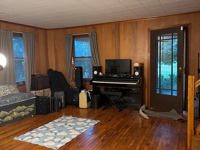 271 N Applegate Rd — Photo 14
