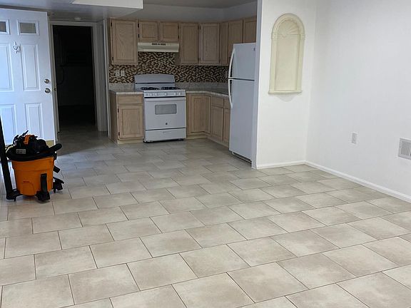 2nd image of 138 Erika Loop Floor 1