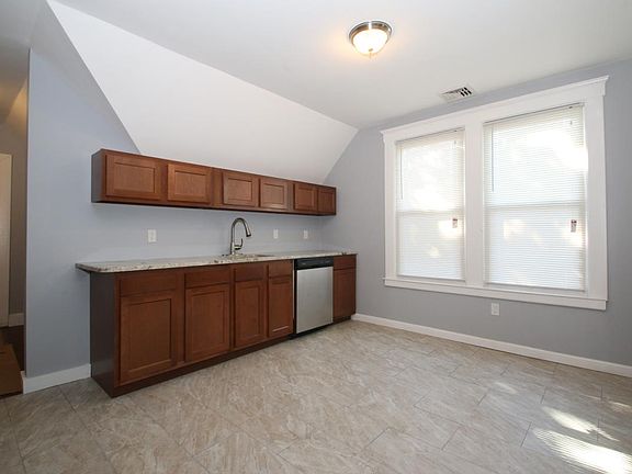 3rd image of 243 Winthrop Avenue # Fl 3rd