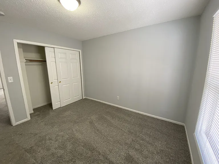 816 Hartford Ave — Photo 13