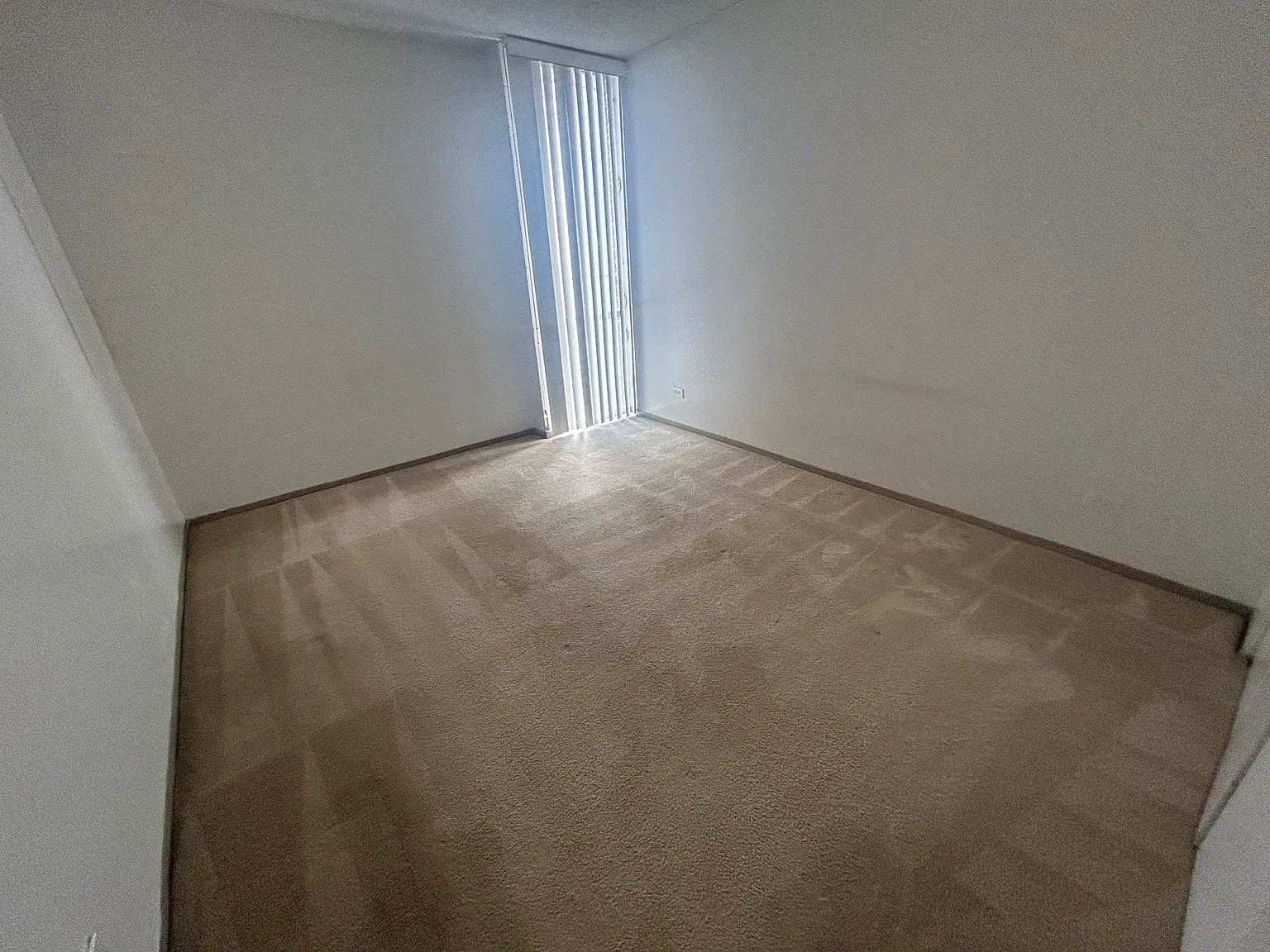 1 bed, 594 sqft, $2,300 — Photo 4