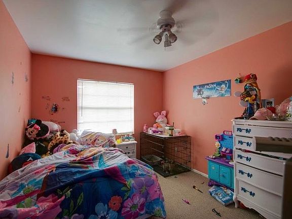 3rd image of 535 Riverwoods Cir