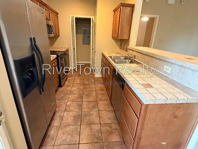 645 Gookin Pl #201 — Photo 3