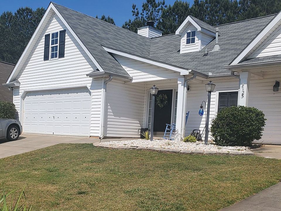 1st image of 125 Courtyard Ln