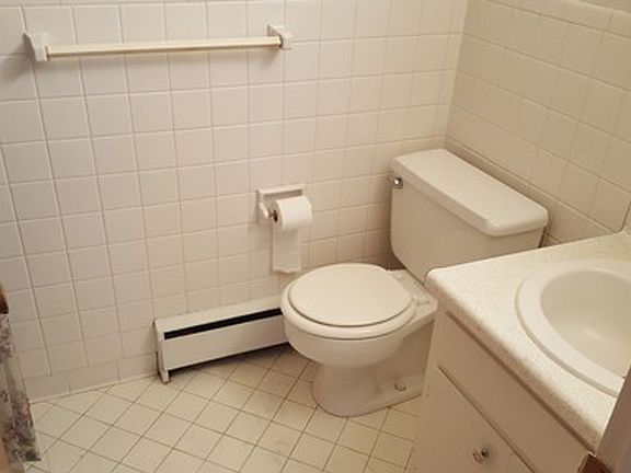 3rd image of 5921 W 25th St APT 5