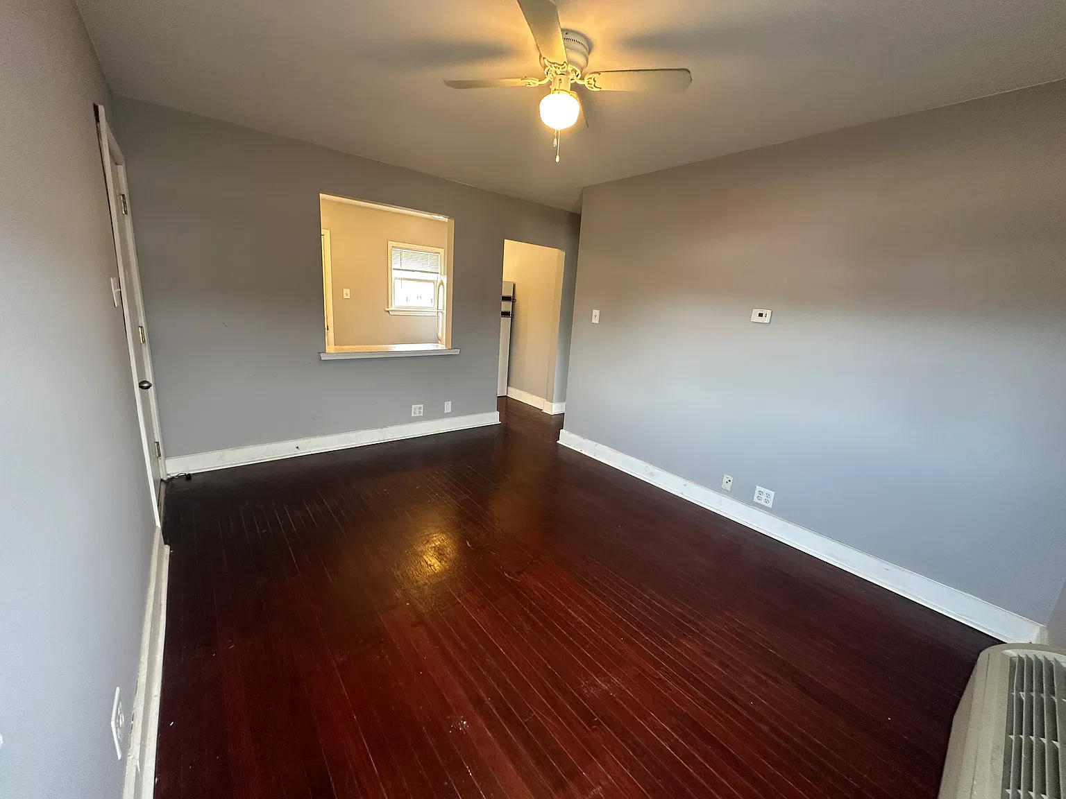 1 bed, 700 sqft, $895 — Photo 2