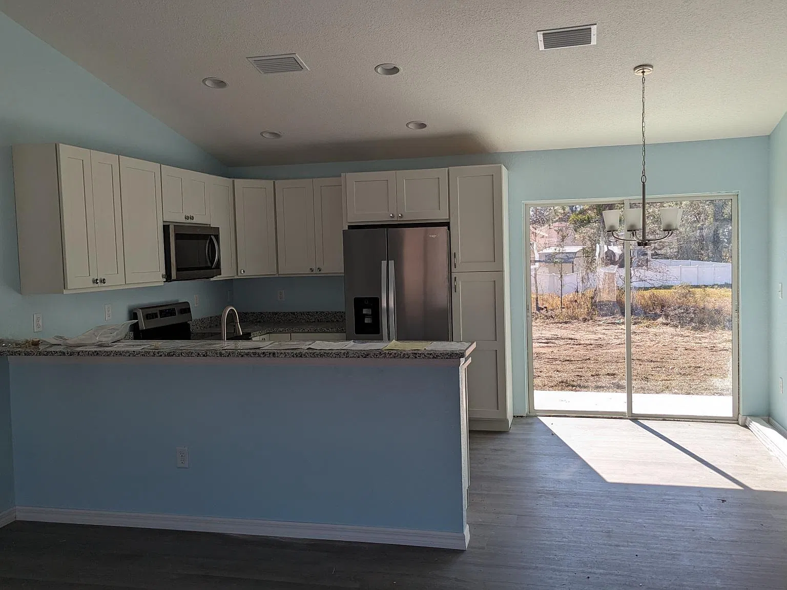 3 bed, 1331 sqft, $1,775 — Photo 4