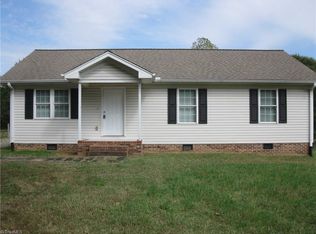 174 Weldon Ln, Thomasville, NC 27360