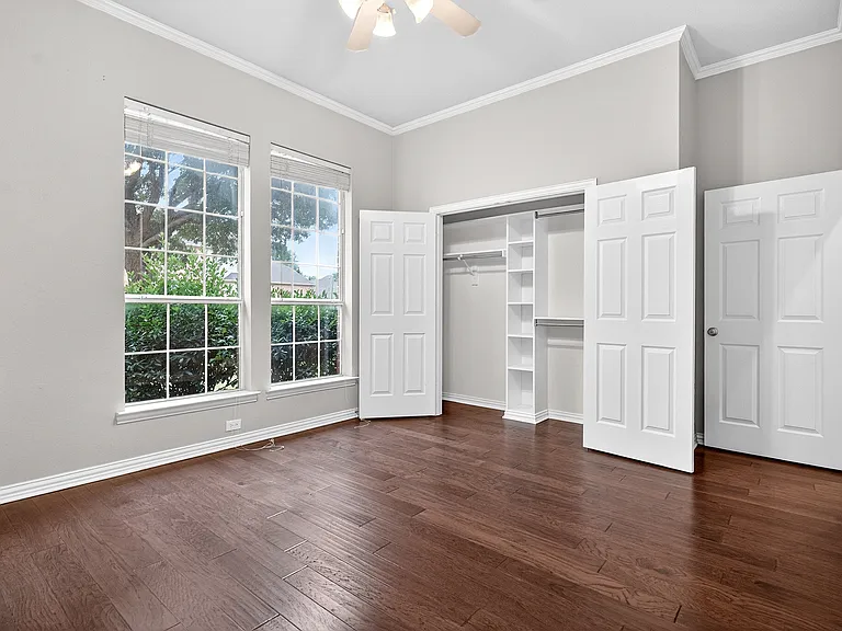 1210 Forest Hills Dr — Photo 25