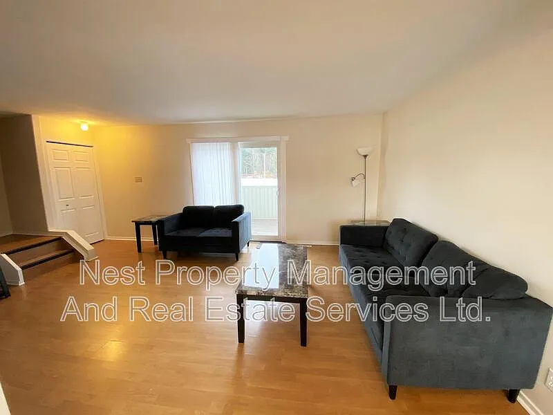 3 bed, 1.0 bath, $1,995 — Photo 3