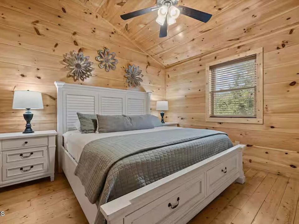 13th image of this home