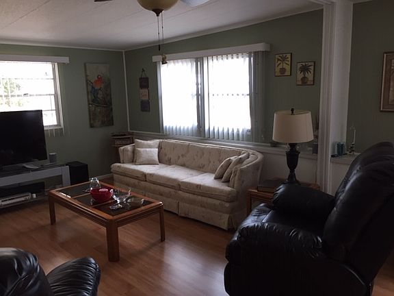 5th image of 2635 Japonica Dr