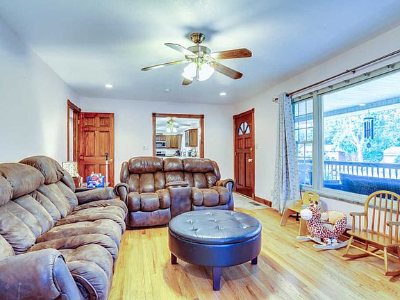 4th image of 510 Woodland Dr