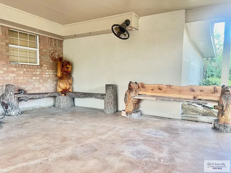1683 Artemisa Ave — Photo 29